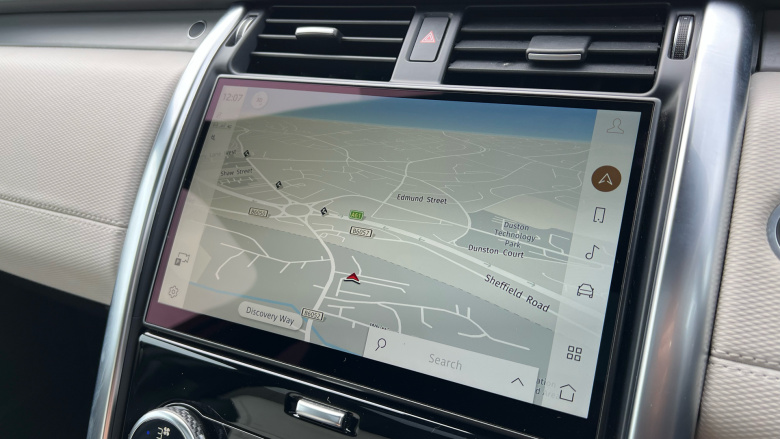 Land Rover Discovery 3.0 D300 R-Dynamic SE 5dr Auto Diesel Station Wagon